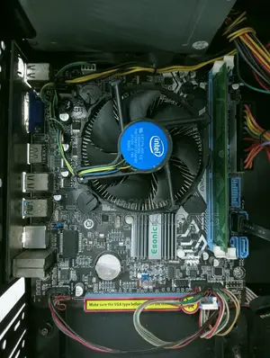 Desktop Computer 4GB Intel Core I3 HDD 1T