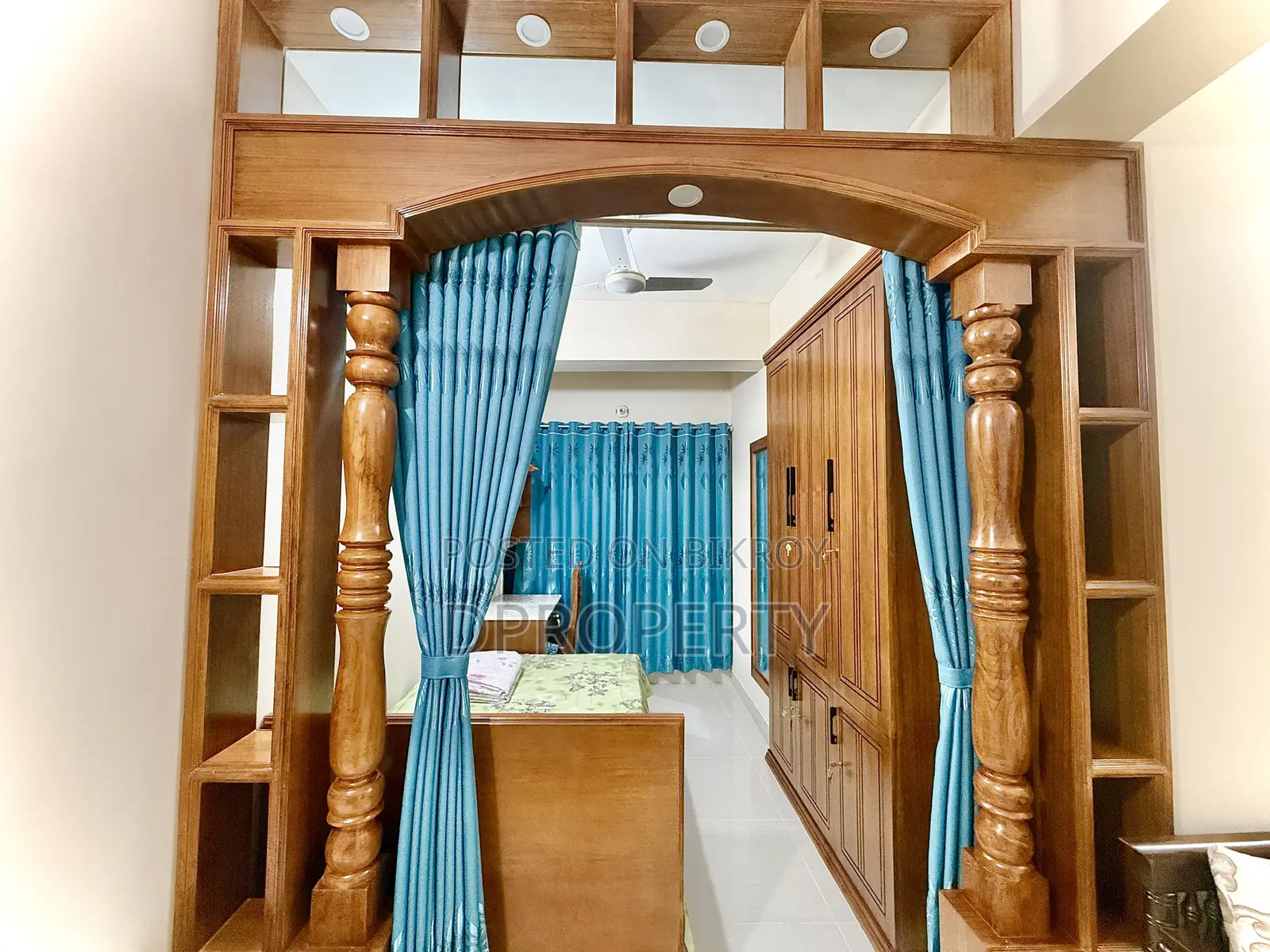 বসুন্ধরায় ফার্নিশড ৩ বেডরুমের অ্যাপার্টমেন্ট ভাড়ার জন্য