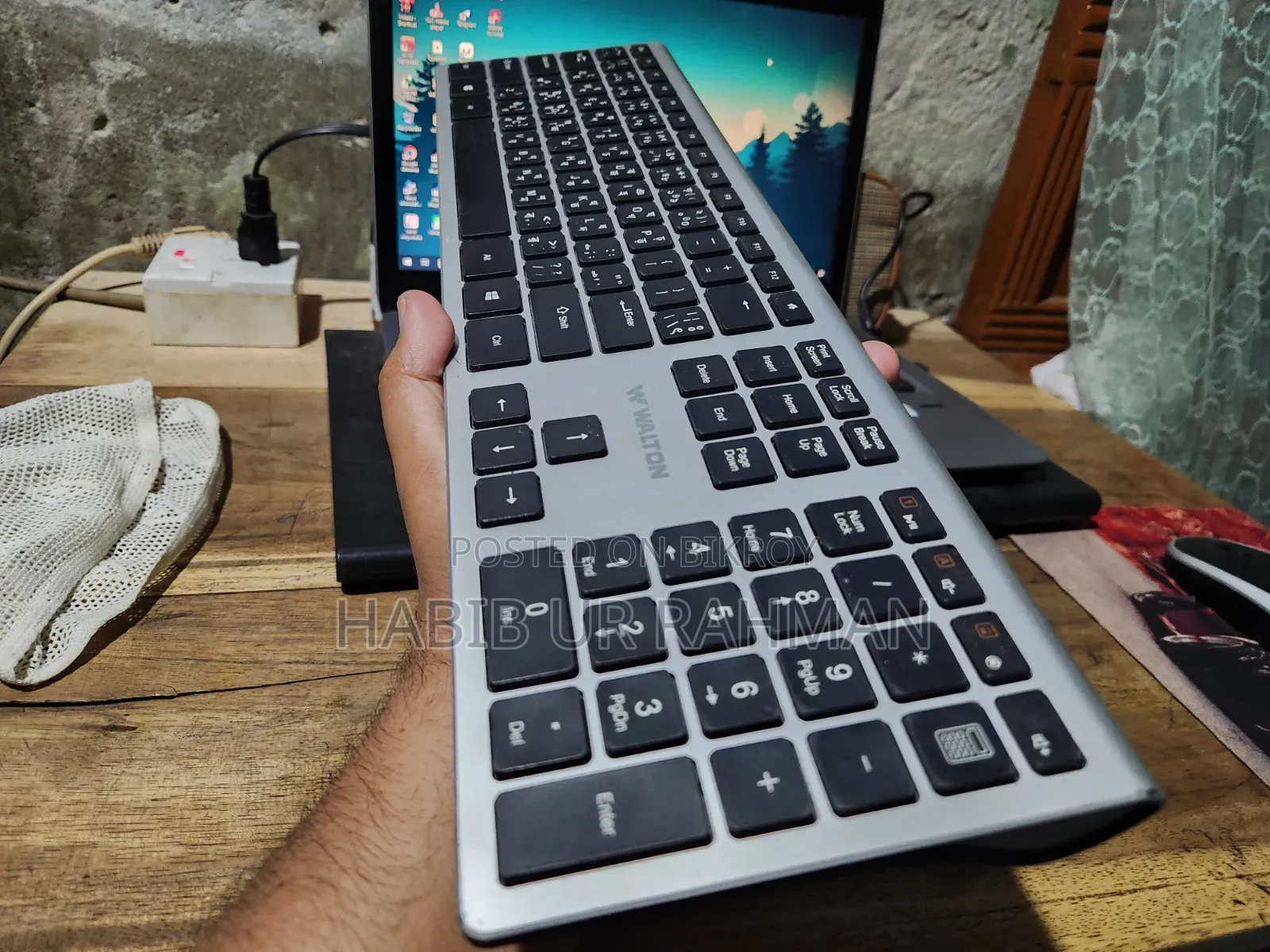 Walton Wireless Mouse and Keyboard