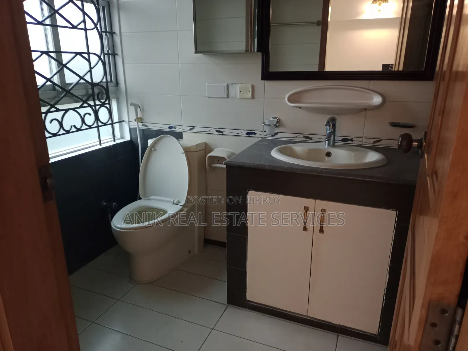 4-bedroom Apartment in Anik Real Estate, Gulshan for Sale