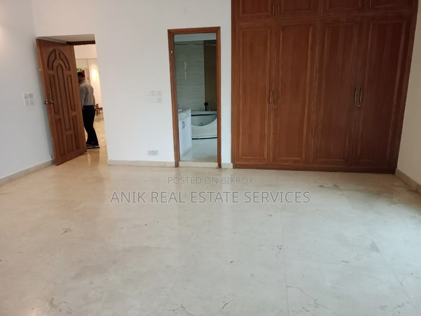 4-bedroom Apartment in Anik Real Estate, Gulshan for Sale