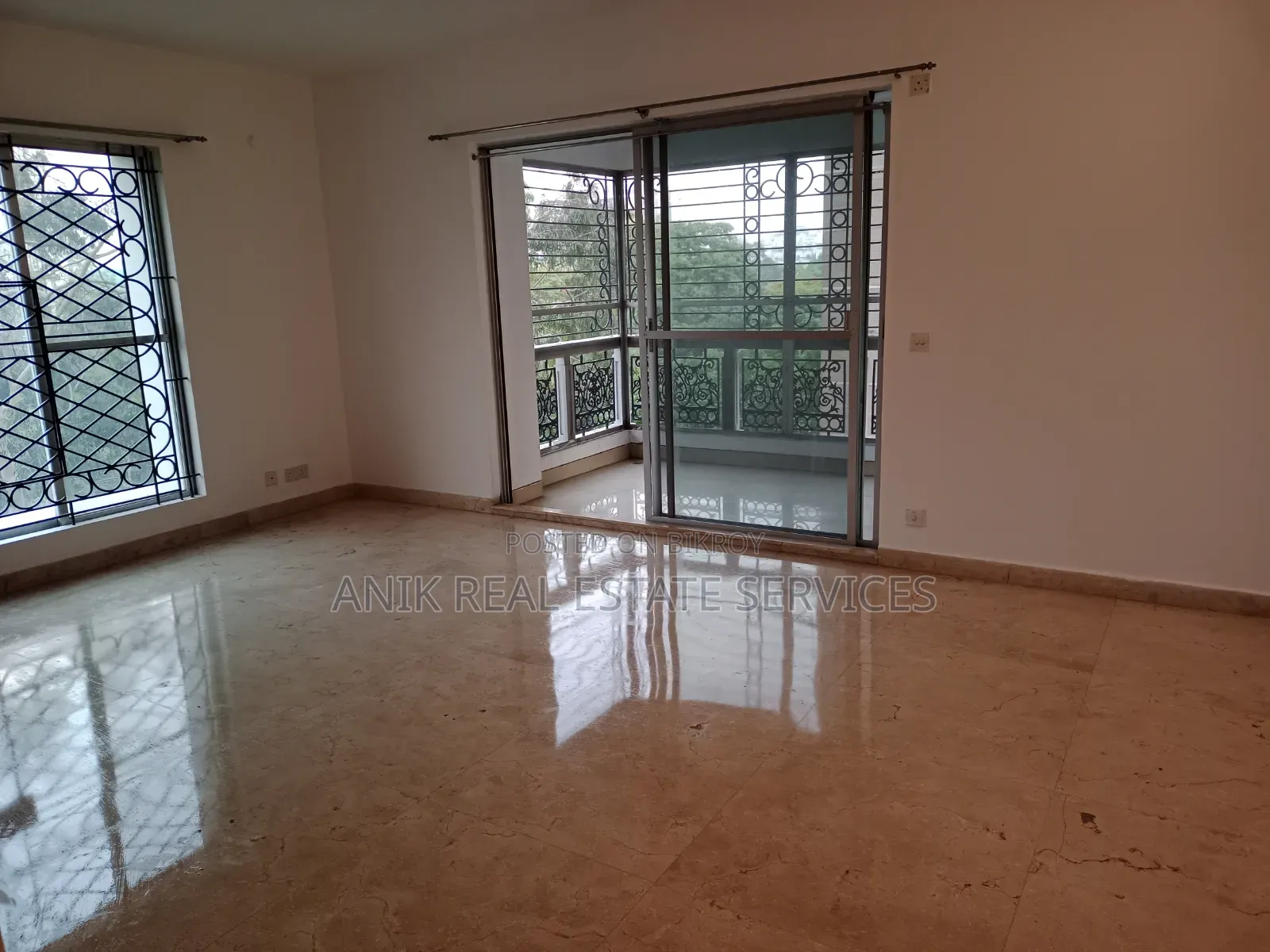 4-bedroom Apartment in Anik Real Estate, Gulshan for Sale