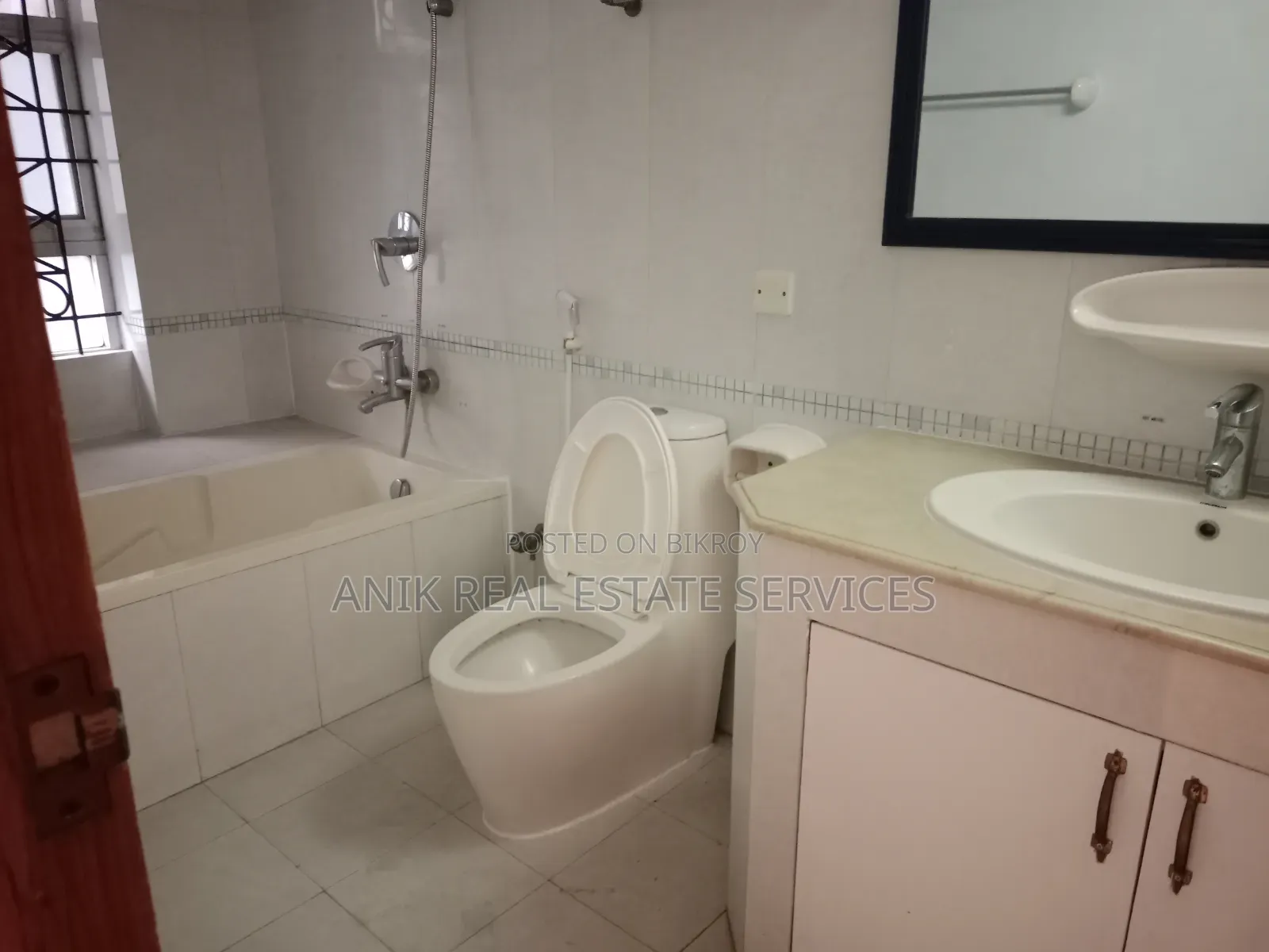 4-bedroom Apartment in Anik Real Estate, Gulshan for Sale