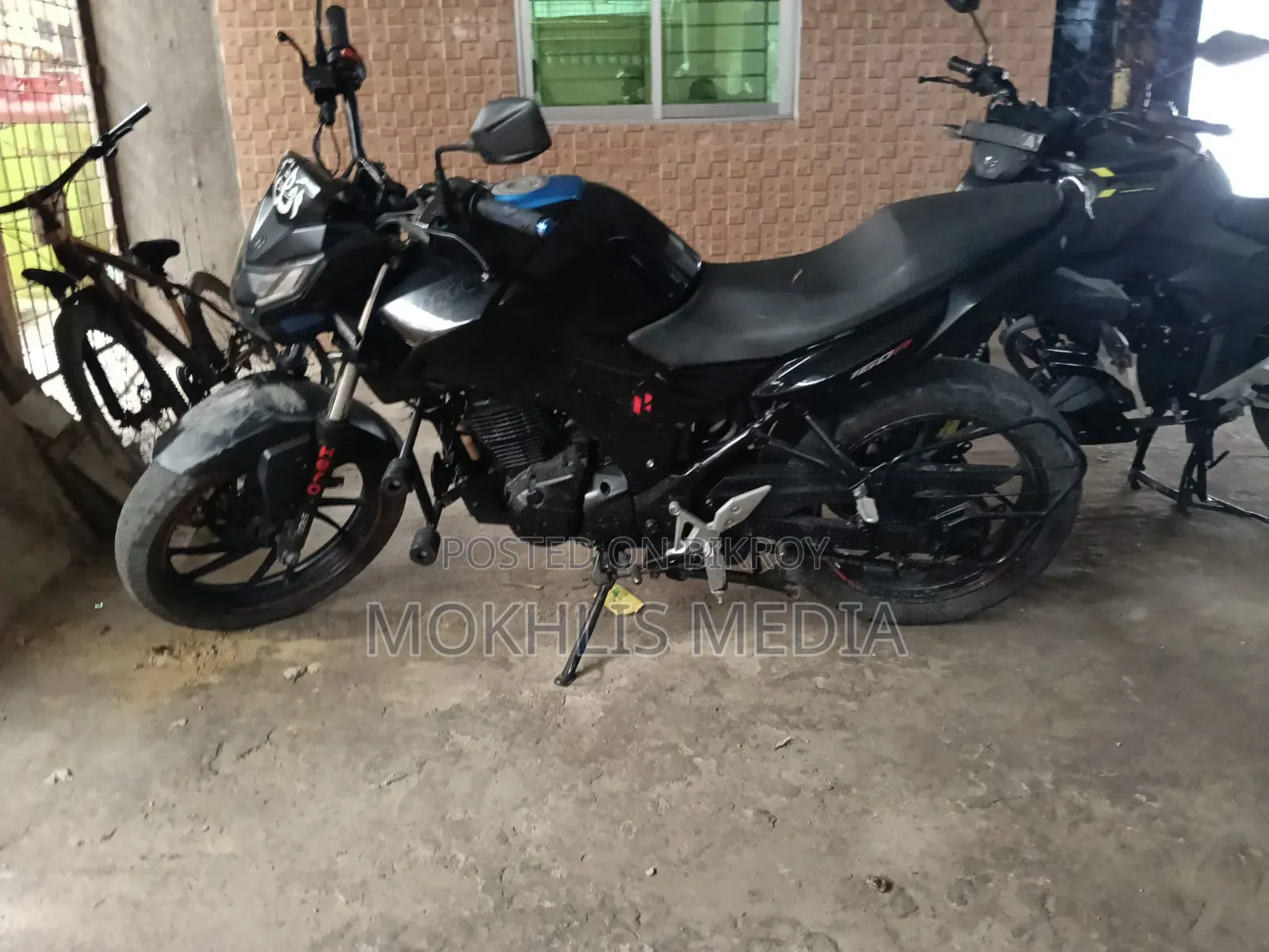 Hero Xtreme 160R ২০১৬ কালো