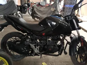 Hero Xtreme 160R ২০১৬ কালো