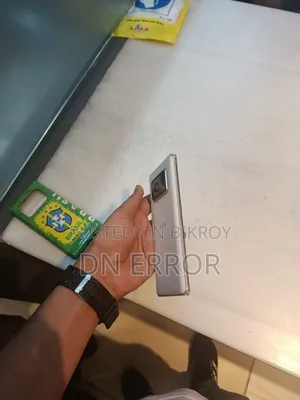 Sharp Aquos R6 128 GB White