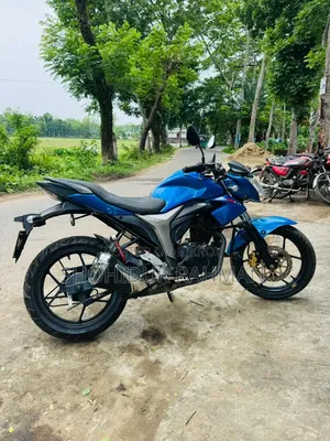 সুজুকি জিক্সার মনোটন ২০১৯ ব্লু