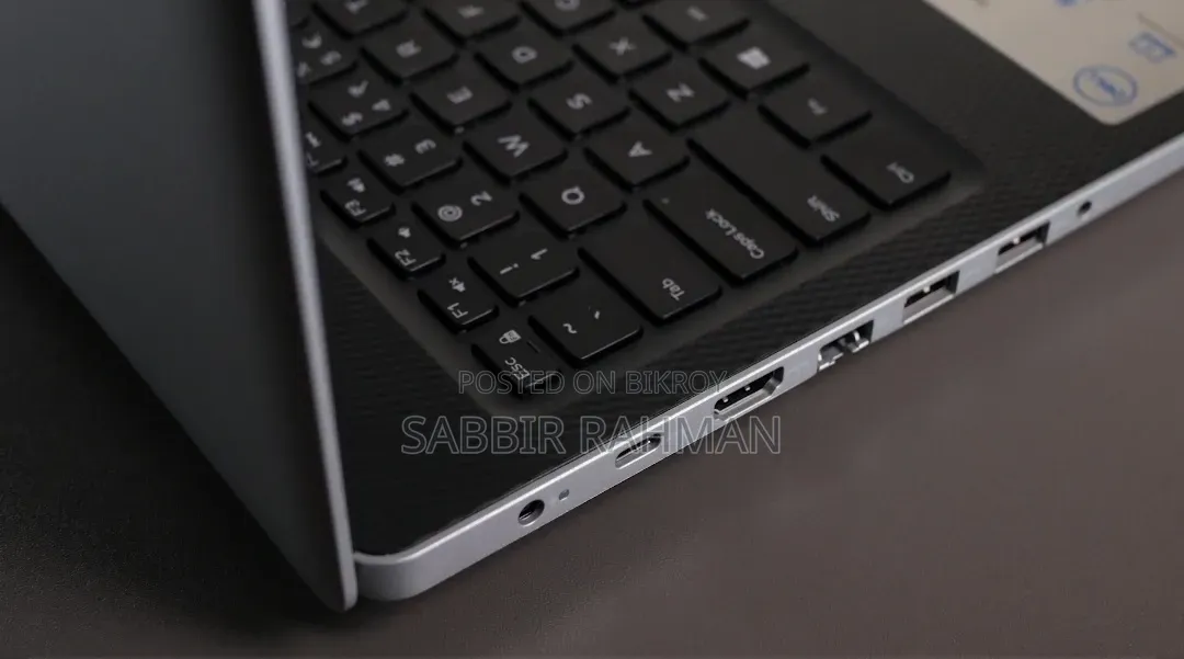 Laptop Dell Inspiron 15 3593 8GB Intel Core I3 HDD+SSD 1T