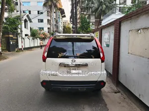 Nissan X-Trail 2012 Pearl