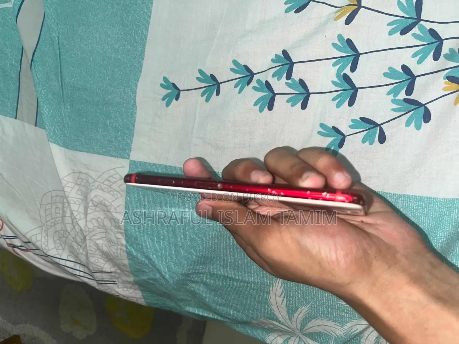 অ্যাপল আইফোন ৭ ১২৮ জিবি রেড