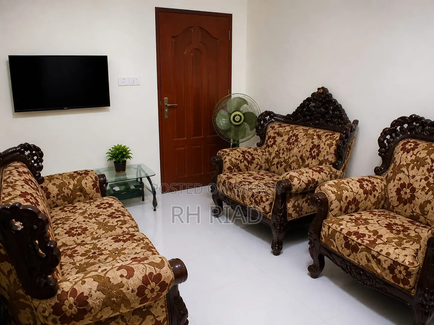 Furnished 2bdrm Apartment in Mohol Garden, Banasree for Sale