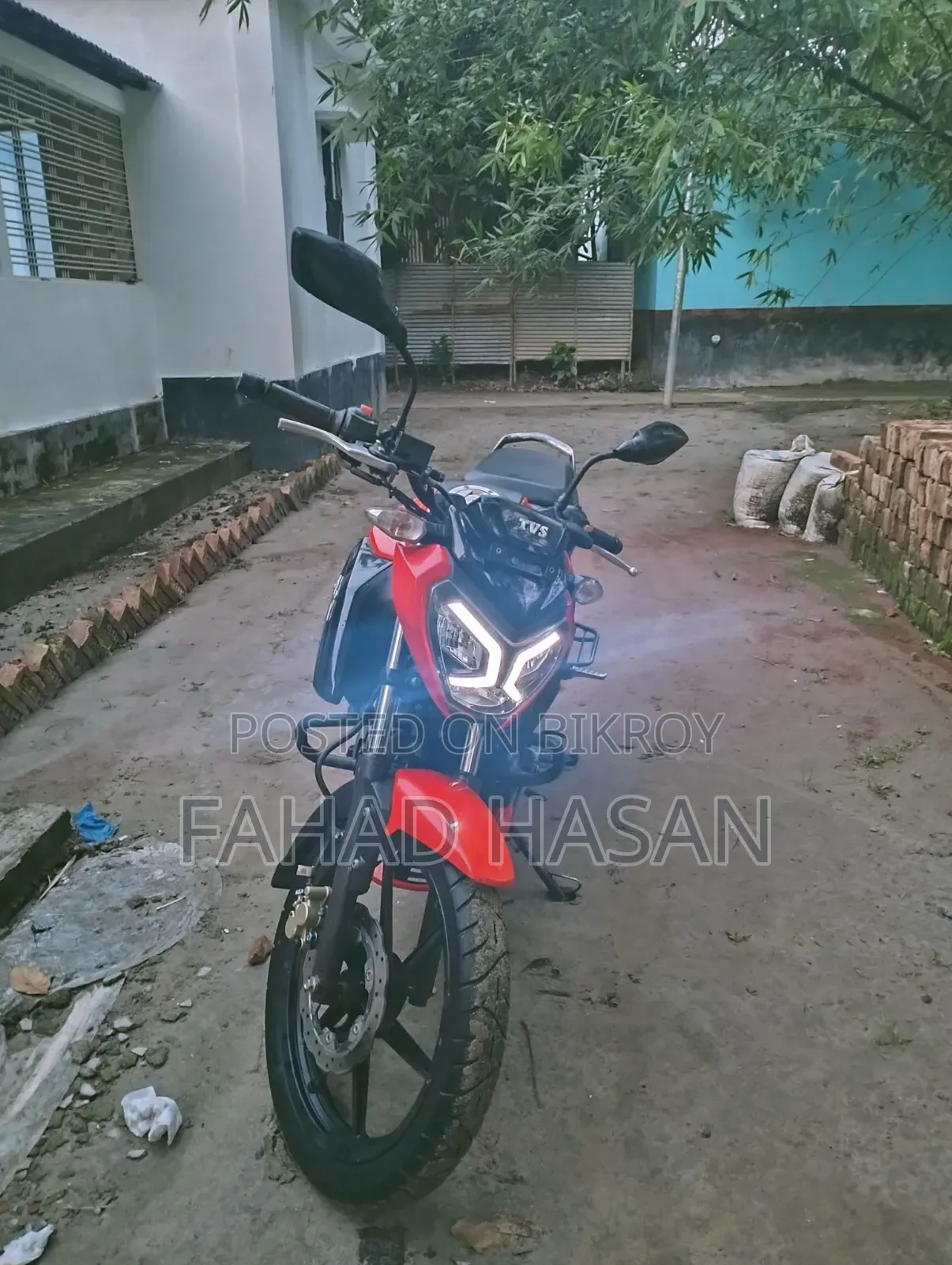 TVS Raider 125 2022 Red