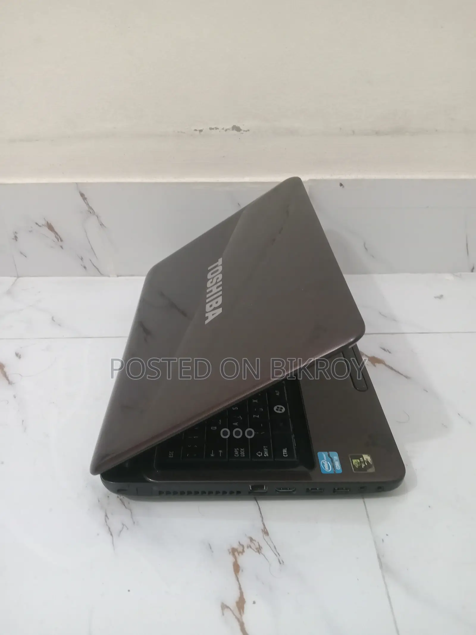 Laptop Toshiba Satellite C640 4GB Intel Core I5 HDD 500GB