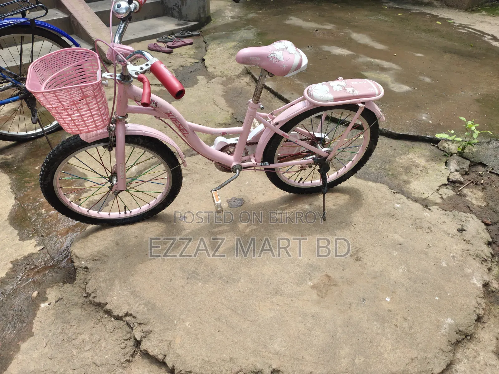 Cute Pink Kids Bicycle in Excellent Condition (Kiesel Brand)