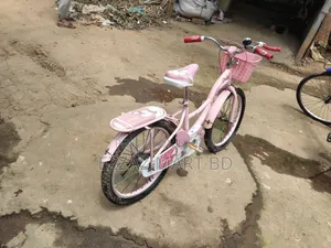Cute Pink Kids Bicycle in Excellent Condition (Kiesel Brand)