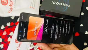 iQOO 256 GB Orange