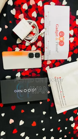 iQOO 256 GB Orange