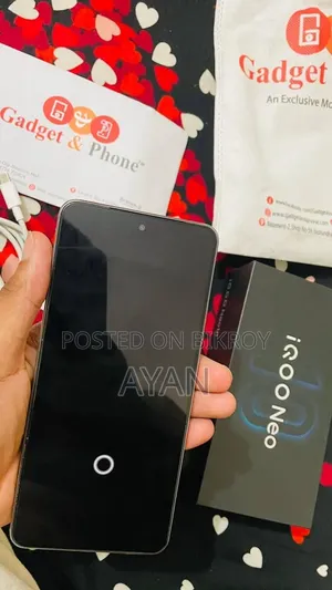 iQOO 256 GB Orange