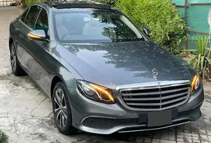 Mercedes-Benz E200 2020 Gray