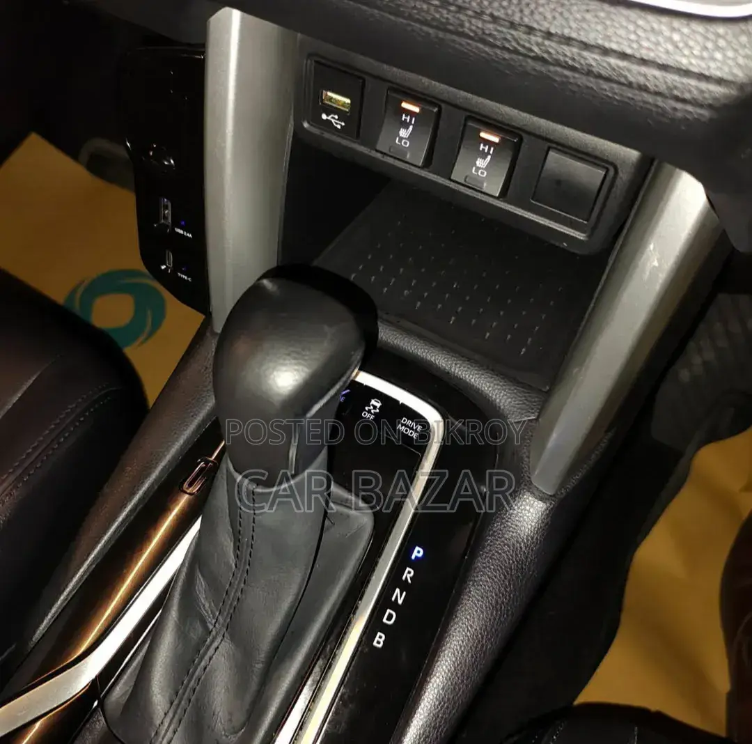Toyota Corolla Cross 1.8 Hybrid AWD 2021 Black
