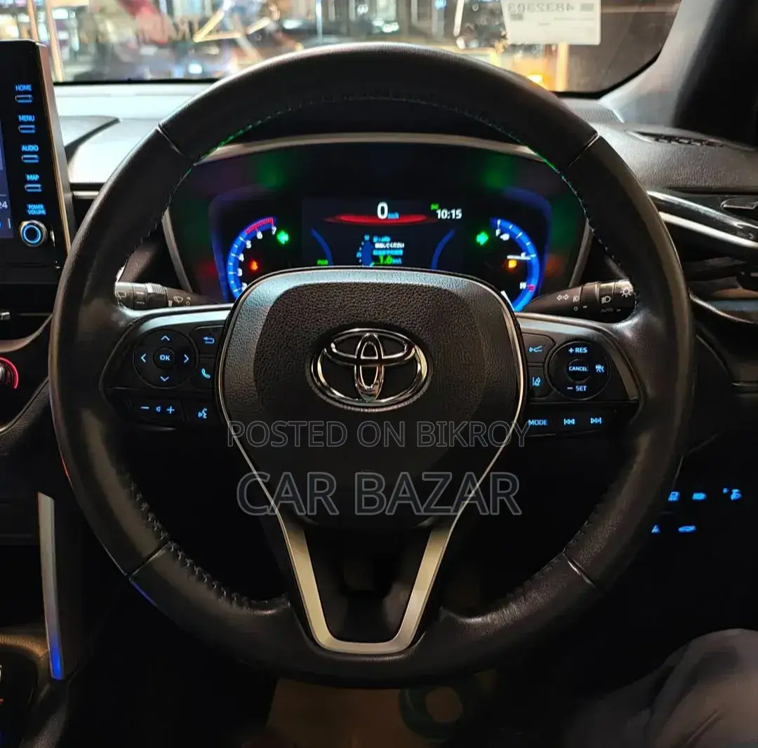 Toyota Corolla Cross 1.8 Hybrid AWD 2021 Black
