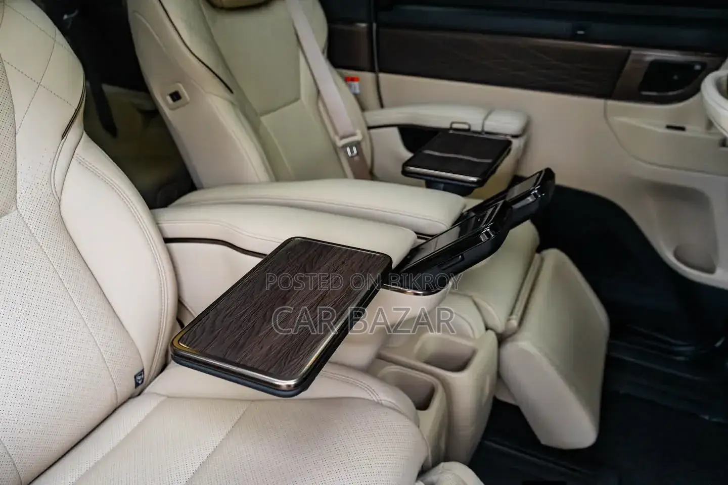 Toyota Alphard 2.5 Hybrid AWD 2023 Pearl