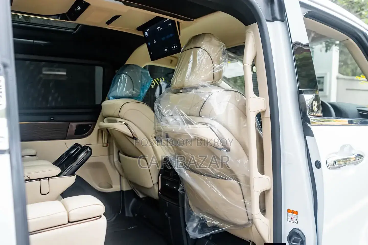 Toyota Alphard 2.5 Hybrid AWD 2023 Pearl