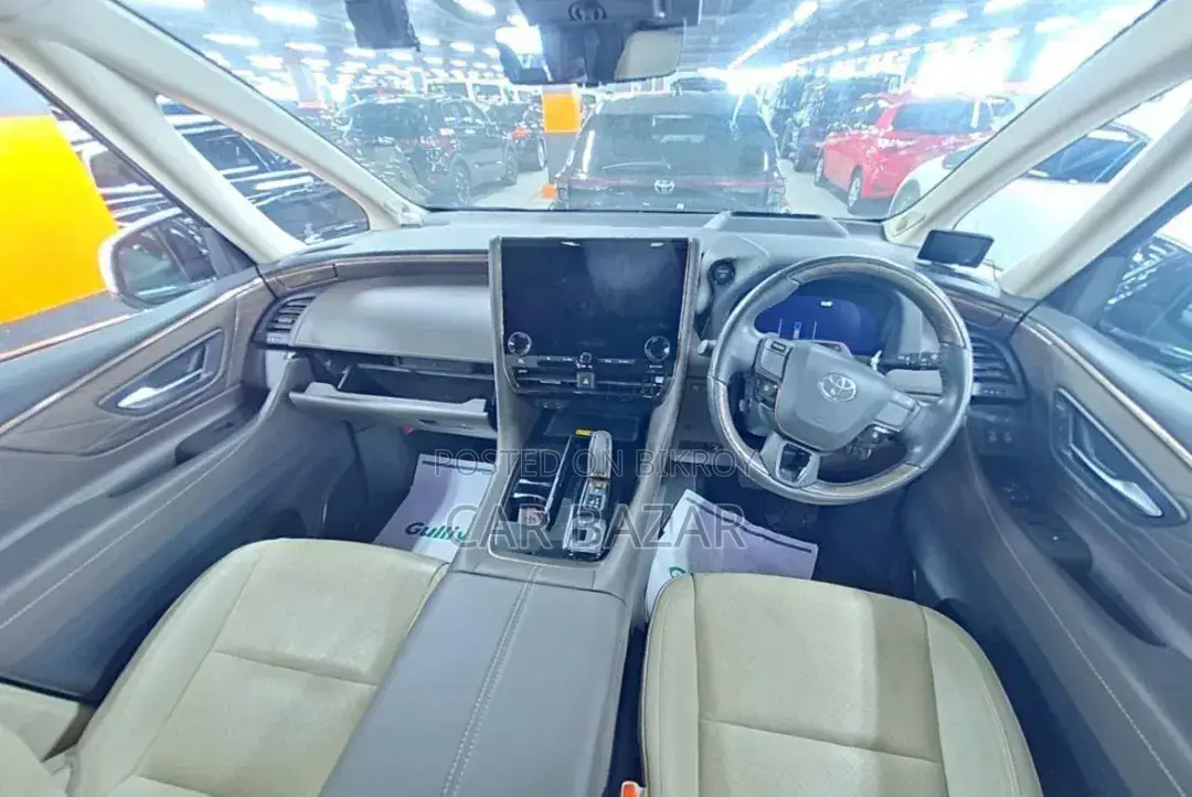 Toyota Alphard 2.5 Hybrid AWD 2023 Pearl