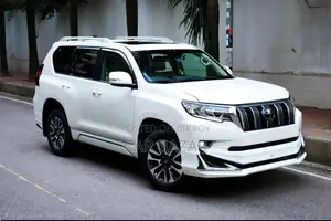 Toyota Land Cruiser Prado 2.7 2022 Pearl