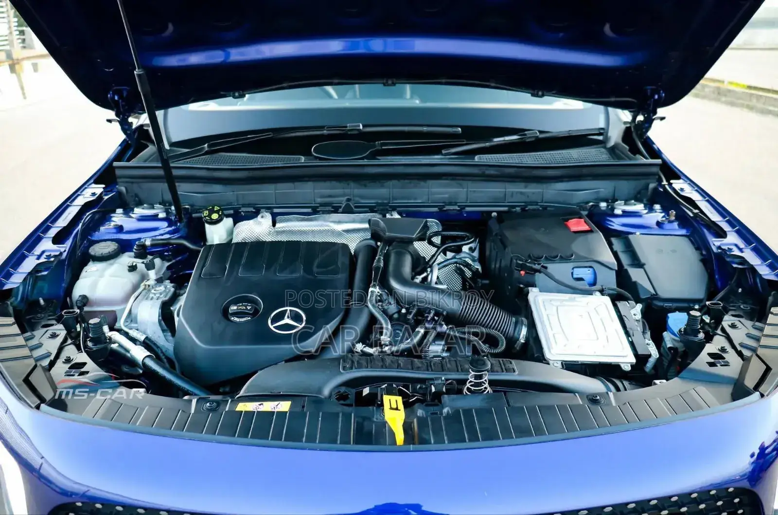 Mercedes-Benz GLB-Class GLB 200 4MATIC 2023 Blue