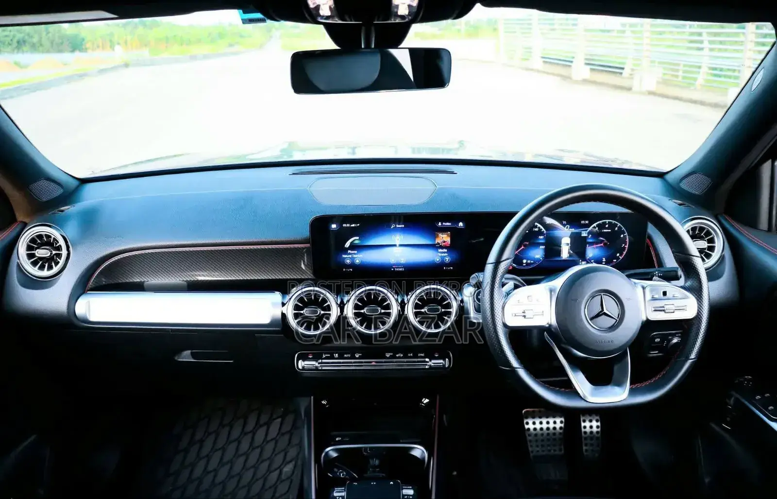 Mercedes-Benz GLB-Class GLB 200 4MATIC 2023 Blue