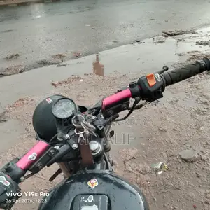 দায়াং ডিওয়াই১০০-এ ১৯৯৪ কালো