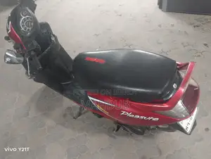 হিরো প্লেজার ২০১২ রেড