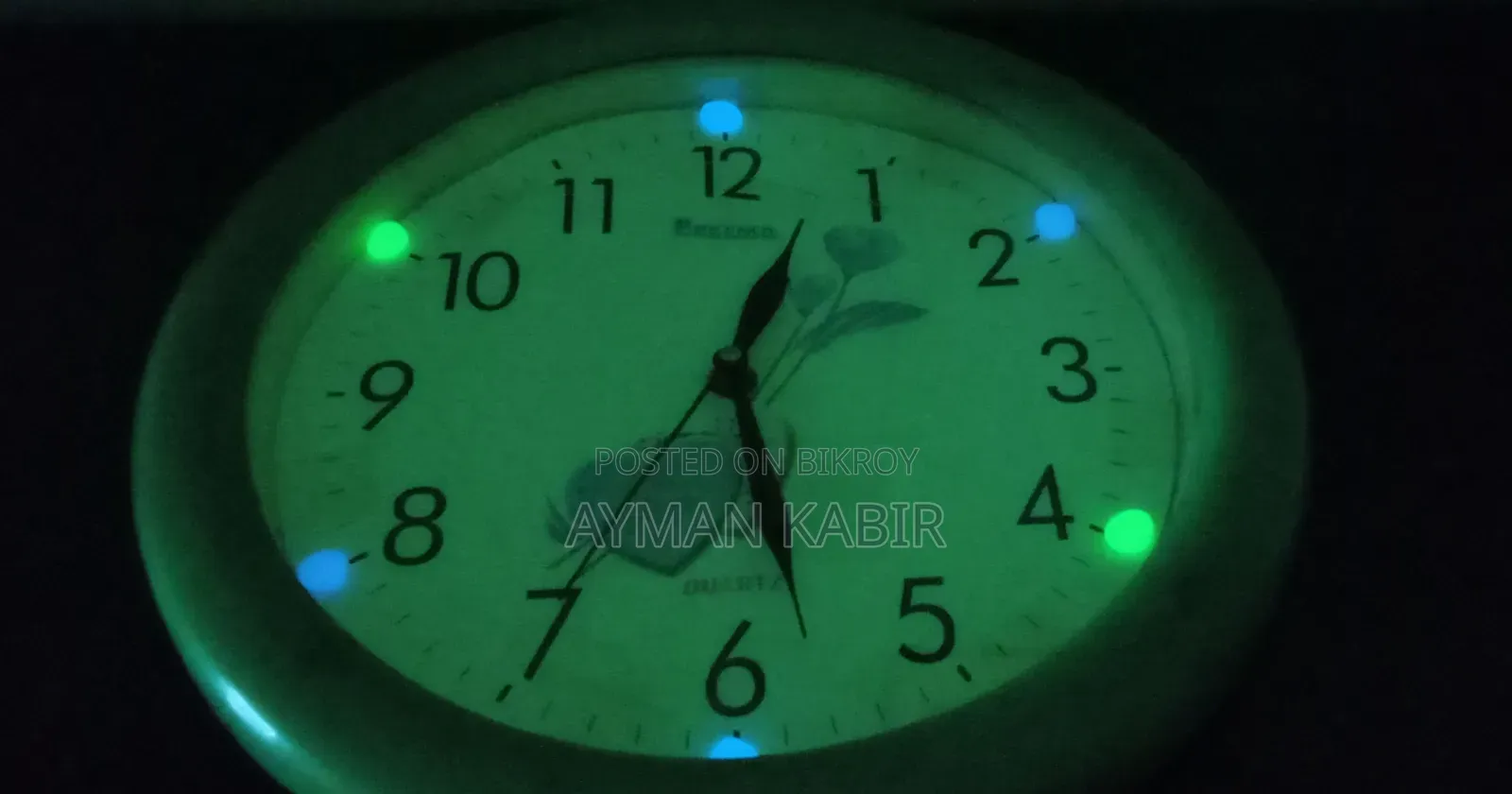 Wall Clock With Magic Light