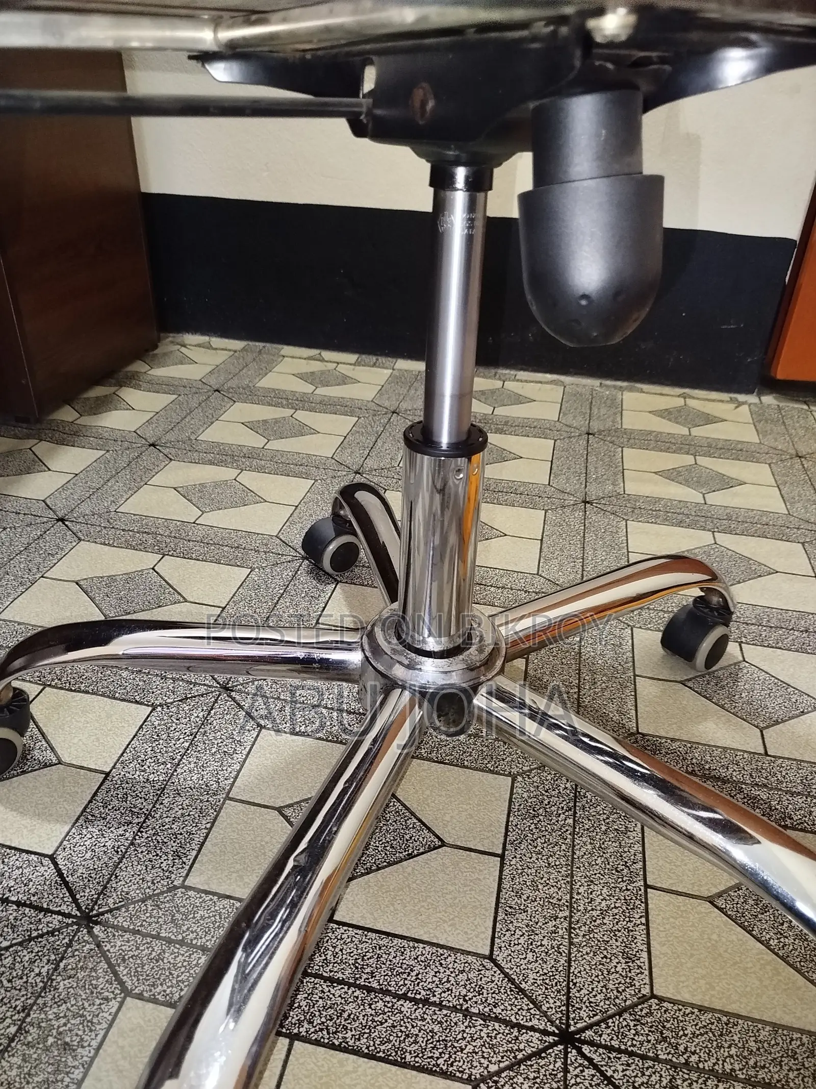 Executive Table Chair