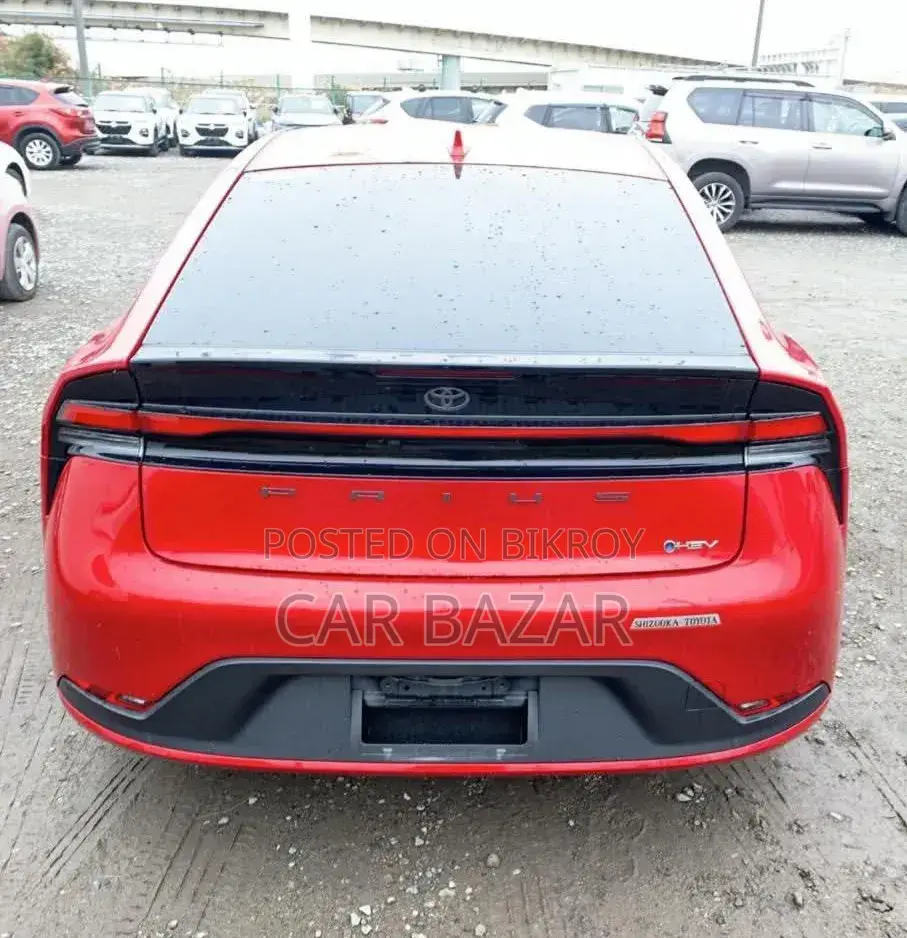 Toyota Prius Limited AWD-e 2023 Red