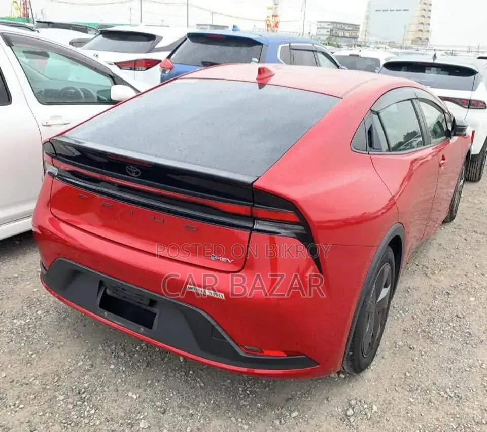 Toyota Prius Limited AWD-e 2023 Red