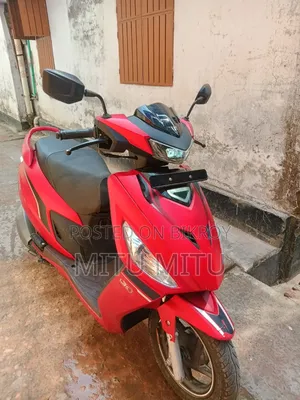Hero Maestro Edge 110 2023 Red