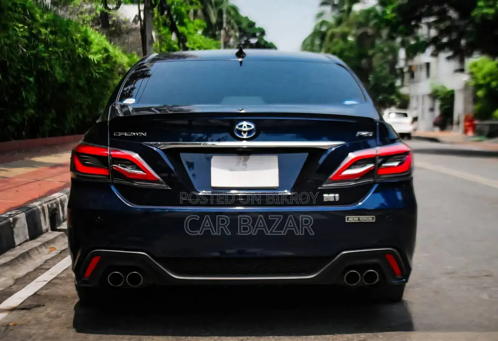 Toyota Crown 2018 ব্লু