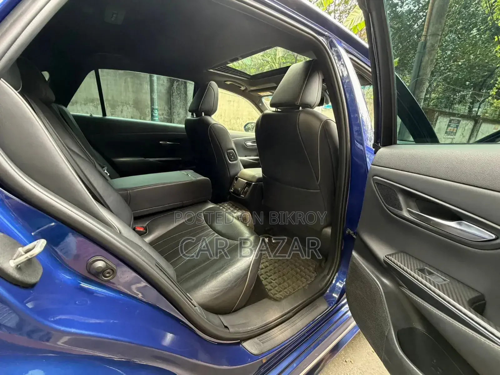 Toyota Crown 2018 ব্লু