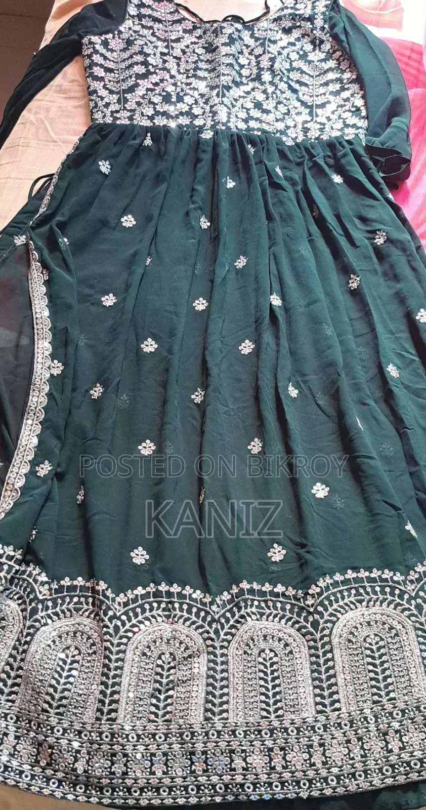 এইগুলো সেল দিব।নিতে চাইলে যোগাযোগ করবেন।