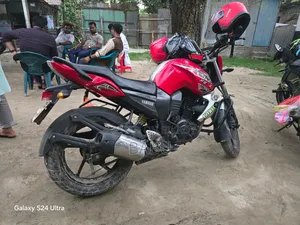 Yamaha FZ 2014 Red