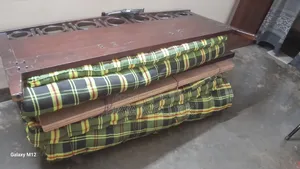 অটোবির এক সেট খাট বিক্রি হবে সাথে জাজিম তোশক সহ