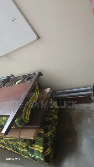 অটোবির এক সেট খাট বিক্রি হবে সাথে জাজিম তোশক সহ
