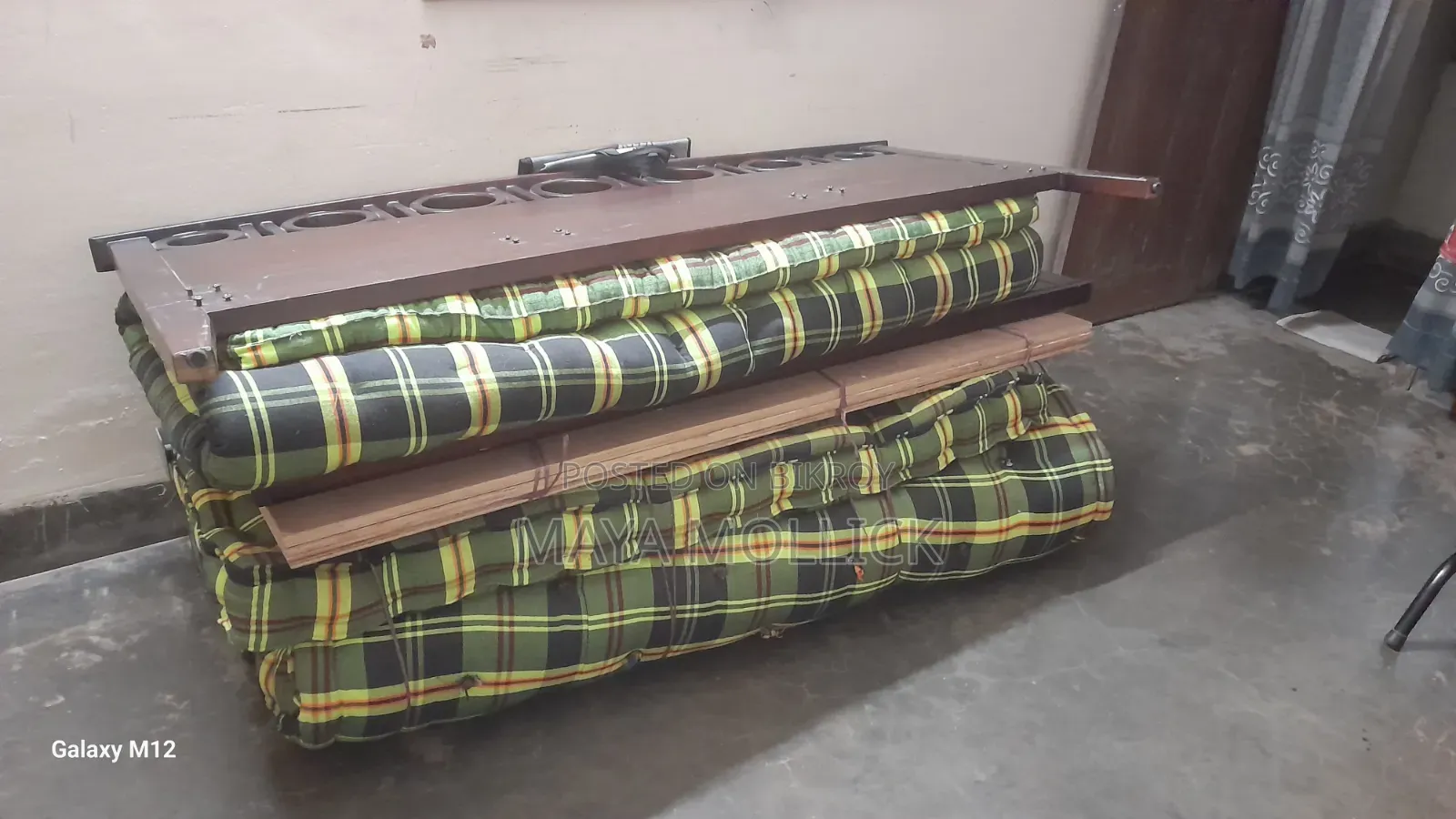 অটোবির এক সেট খাট বিক্রি হবে সাথে জাজিম তোশক সহ