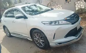Toyota Harrier 2.0 2019 Pearl