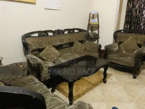 Royal Design Sofa Set For Sale