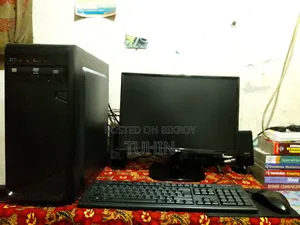 Desktop Computer 4GB Intel Core I3 HDD+SSD 1T
