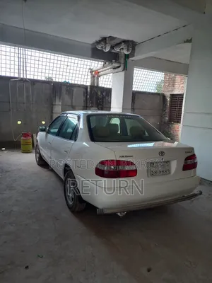 Toyota Corolla Automatic 1999 White