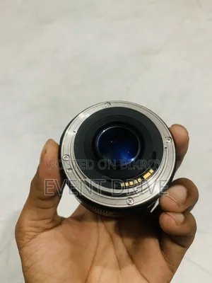 Canon 50mm STM Lance